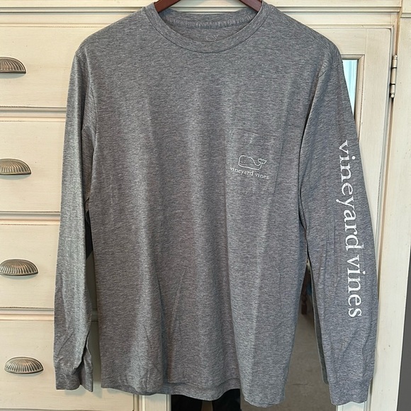 Vineyard Vines long sleeved weathered gray pocket tee - Picture 1 of 5